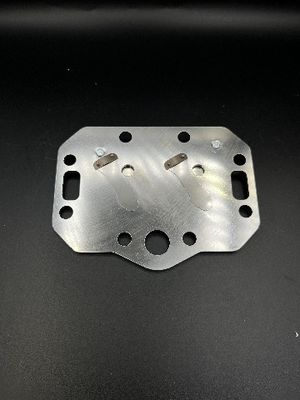 El disco de la válvula y la placa toda de la válvula son modificados para requisitos particulares por la fábrica en la placa de la válvula del compresor de la fuente
